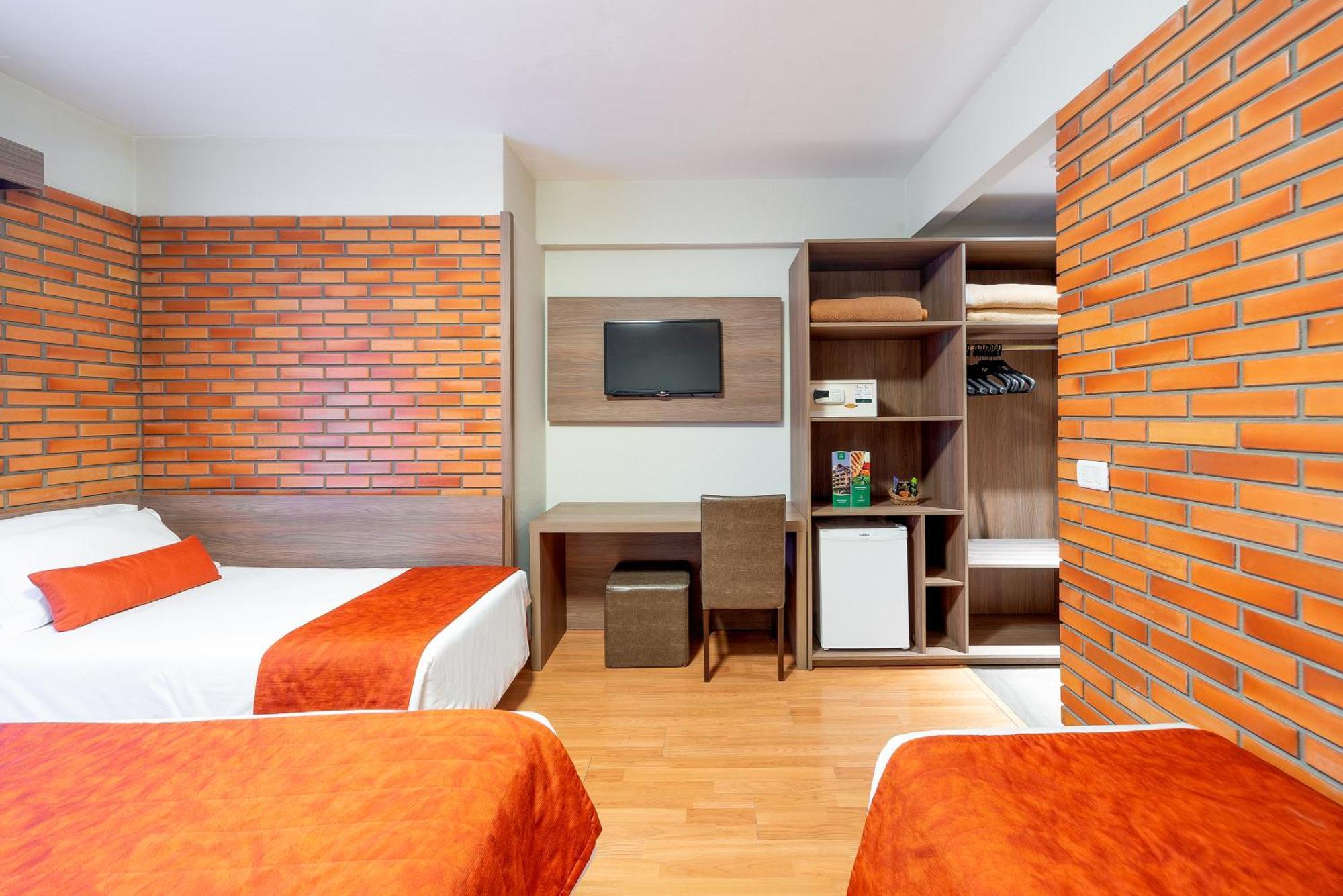 Laghetto Hotel